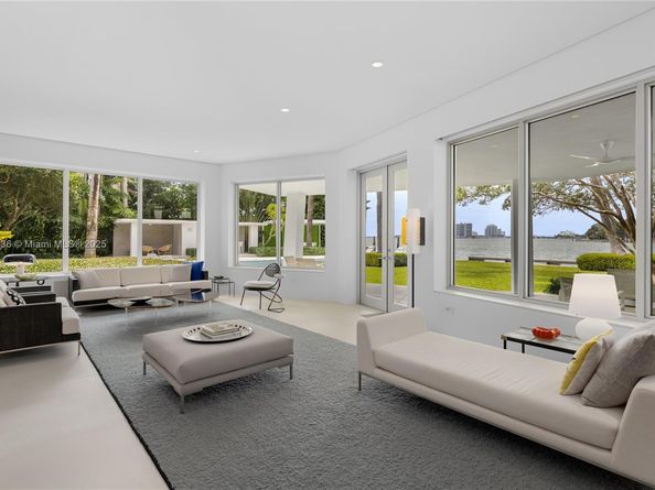 6380 N Bay Rd, Miami Beach FL 33141