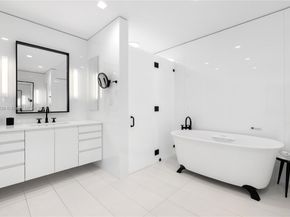 6380 N Bay Rd, Miami Beach FL 33141