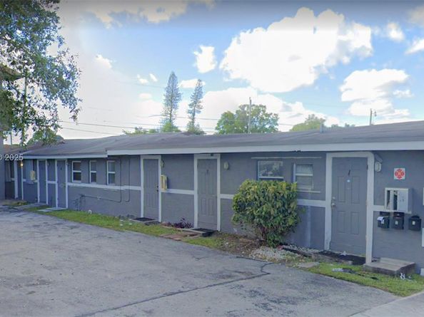 Undisclosed Address #A11897984, West Park FL 33021