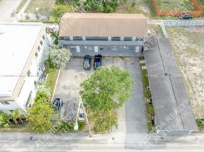 Undisclosed Address #A11897984, West Park FL 33021