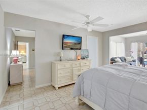 6001 SW 18th St, Plantation FL 33317