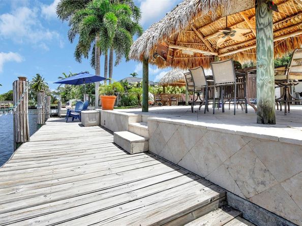 6001 SW 18th St, Plantation FL 33317