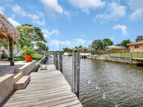 6001 SW 18th St, Plantation FL 33317