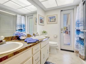 6001 SW 18th St, Plantation FL 33317