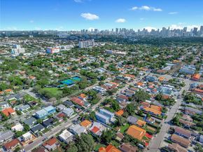 2320 SW 14th St, Miami FL 33145