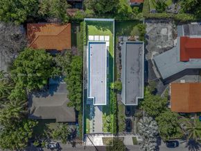 2320 SW 14th St, Miami FL 33145