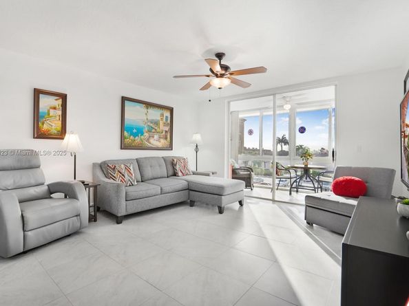 2841 Somerset Dr 317, Lauderdale Lakes FL 33311