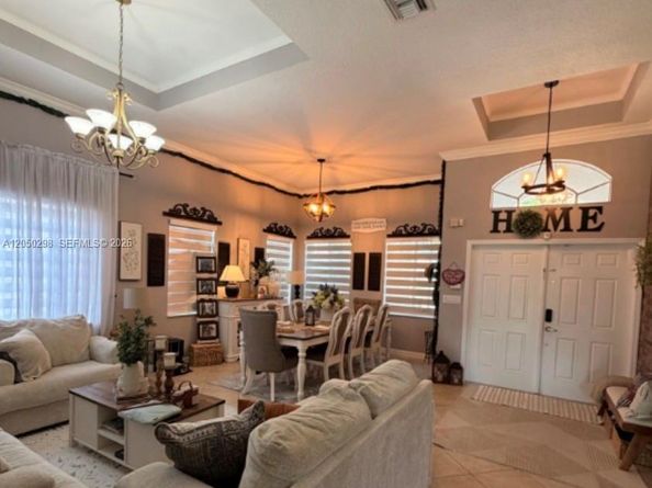 2116 NE 38th Rd, Homestead FL 33033