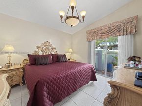 15390 SW 76th Ter 105, Miami FL 33193