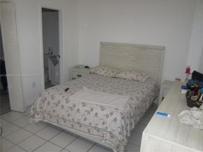 6780 W 2nd Ct 304, Hialeah FL 33012