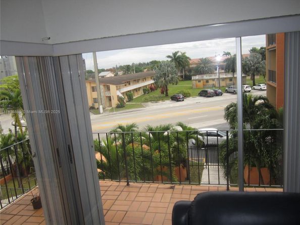 6780 W 2nd Ct 304, Hialeah FL 33012