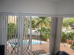 6780 W 2nd Ct 304, Hialeah FL 33012