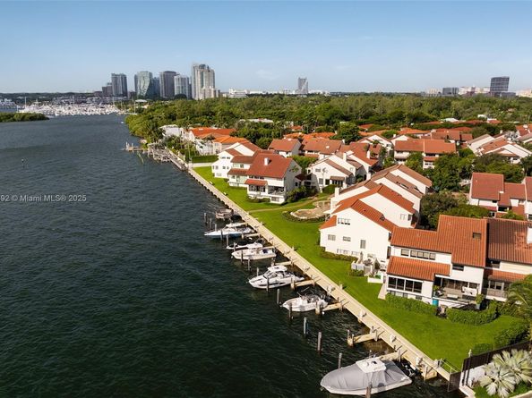 2000 S Bayshore Dr 4, Coconut Grove FL 33133