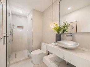 2000 S Bayshore Dr 4, Coconut Grove FL 33133