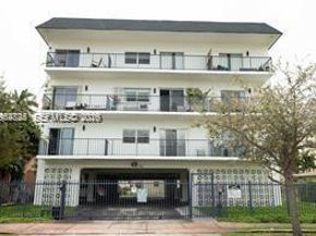 1960 Marseille Dr 305, Miami Beach FL 33141