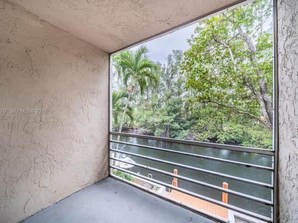 1400 NE 57th St 205, Fort Lauderdale FL 33334