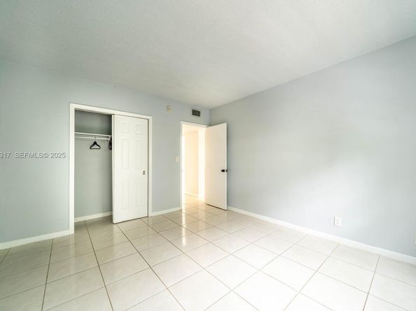 1400 NE 57th St 205, Fort Lauderdale FL 33334