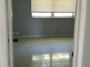 1400 NE 57th St 205, Fort Lauderdale FL 33334