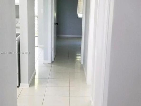 1400 NE 57th St 205, Fort Lauderdale FL 33334