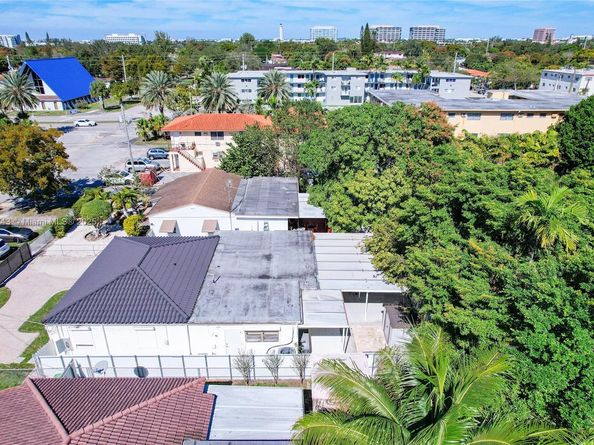 35 SW 63rd Ct, Miami FL 33144