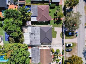 35 SW 63rd Ct, Miami FL 33144