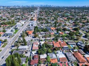 35 SW 63rd Ct, Miami FL 33144