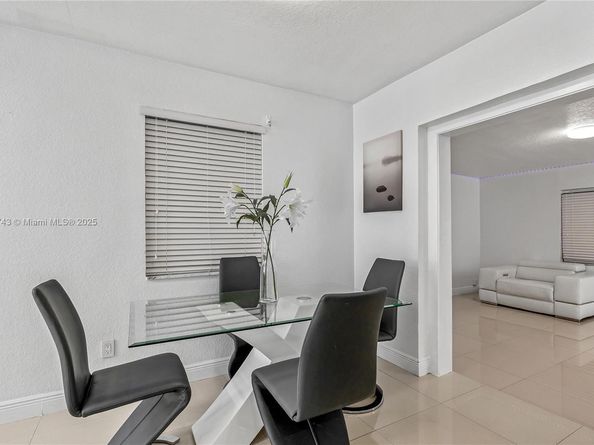 35 SW 63rd Ct, Miami FL 33144