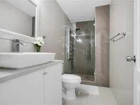 126 NW 33 St, Miami FL 33127