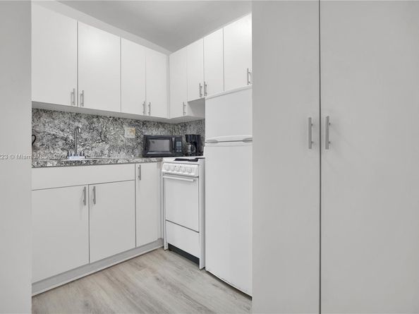 126 NW 33 St, Miami FL 33127