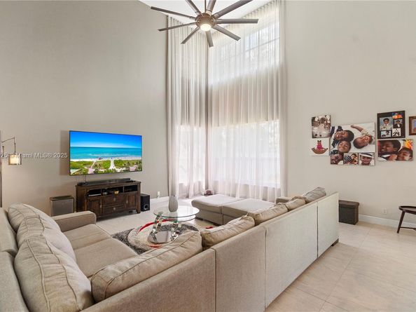 13374 NW 13th St, Pembroke Pines FL 33028