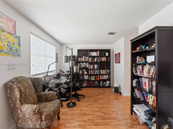 13374 NW 13th St, Pembroke Pines FL 33028