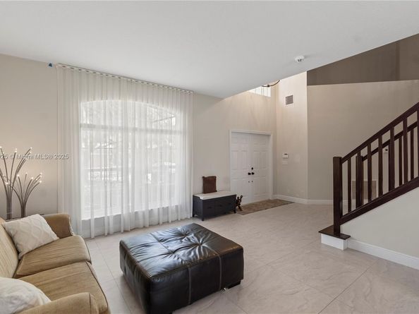 13374 NW 13th St, Pembroke Pines FL 33028