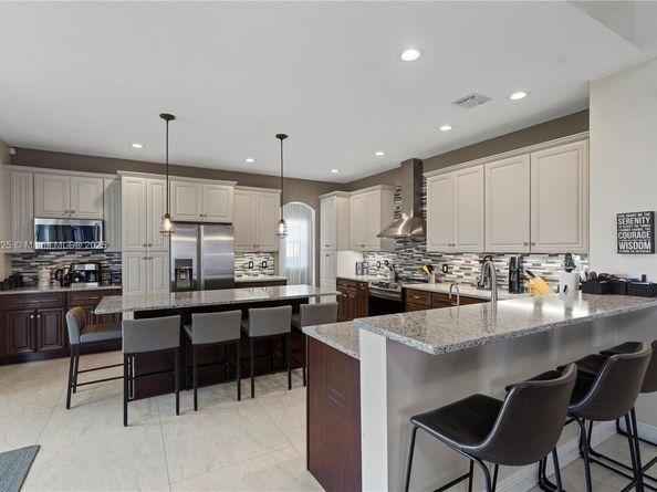 13374 NW 13th St, Pembroke Pines FL 33028