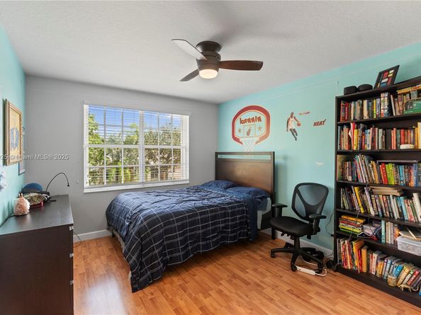 13374 NW 13th St, Pembroke Pines FL 33028