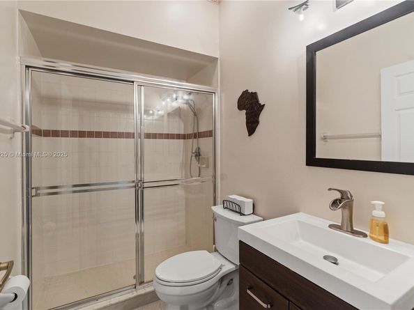 13374 NW 13th St, Pembroke Pines FL 33028