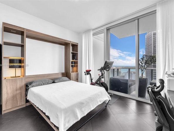 200 Biscayne Boulevard Way 4408, Miami FL 33131