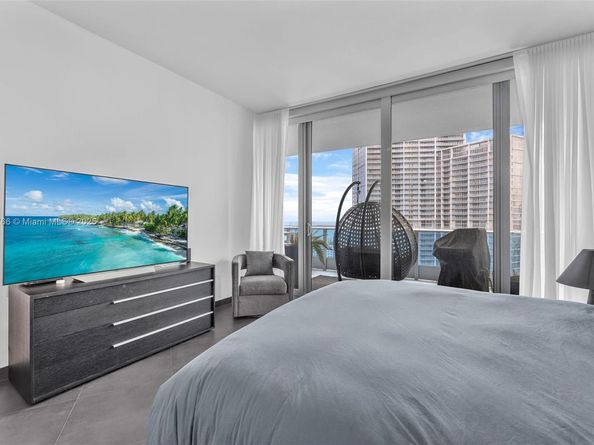 200 Biscayne Boulevard Way 4408, Miami FL 33131