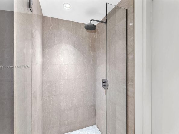 200 Biscayne Boulevard Way 4408, Miami FL 33131