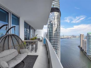 200 Biscayne Boulevard Way