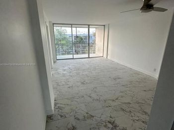 114 Royal Park Dr
