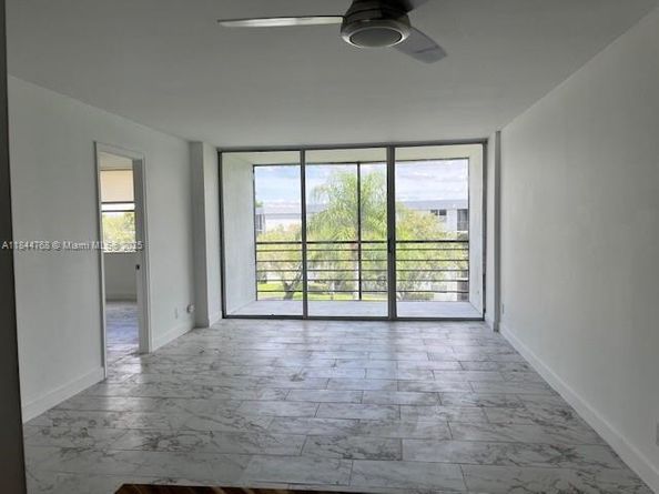 114 Royal Park Dr 4A, Oakland Park FL 33309