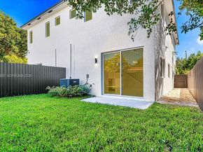 1357 NW 42nd ST 1357, Miami FL 33142