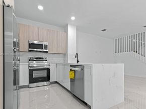 1357 NW 42nd ST 1357, Miami FL 33142