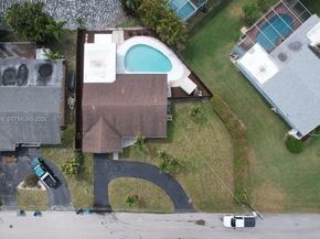 3699 NW 17 way, Oakland Park FL 33309