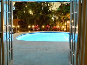 3699 NW 17 way, Oakland Park FL 33309