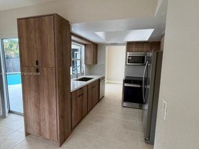 3699 NW 17 way, Oakland Park FL 33309
