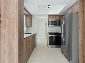 3699 NW 17 way, Oakland Park FL 33309