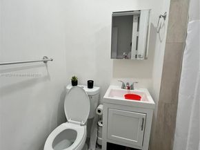1102 NW 103rd St, Miami FL 33150