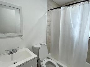 1102 NW 103rd St, Miami FL 33150