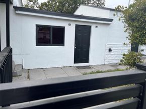 1102 NW 103rd St, Miami FL 33150